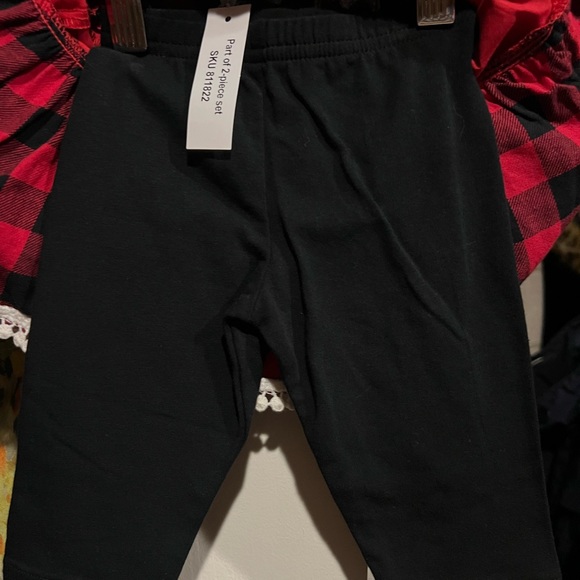 Red/Back Flannel Checker Dress w/🖤’s & Black Leggings for your little valentine - Picture 10 of 16